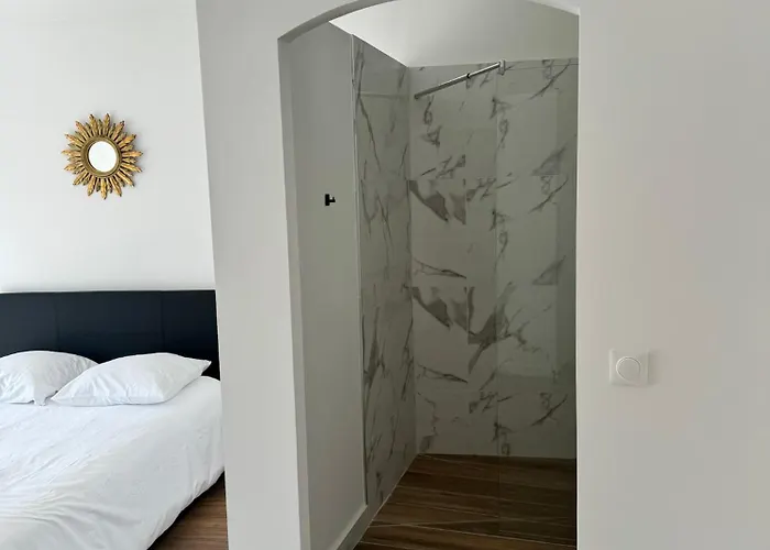 Logis Dore Apartment Menton